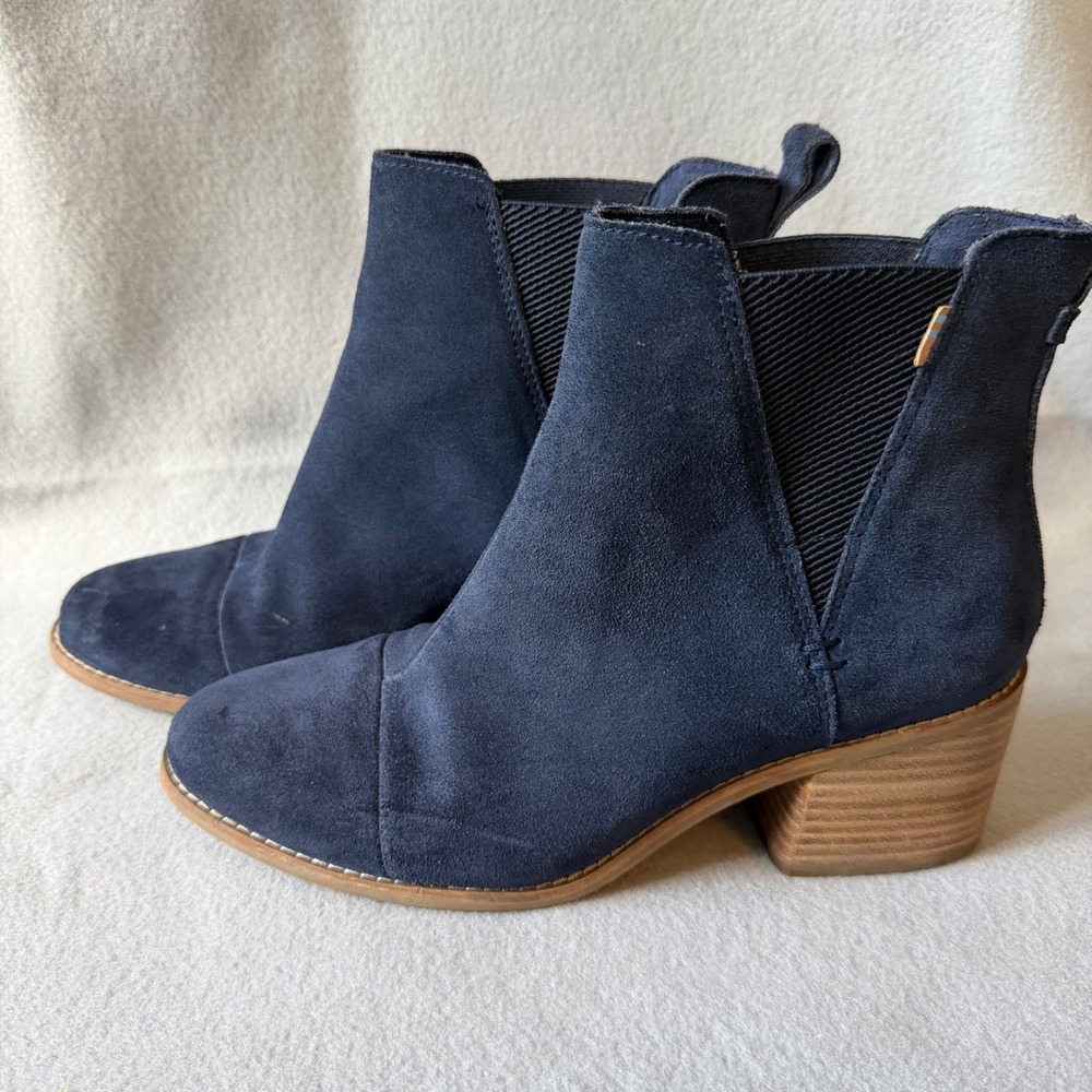 TOMS Marina Navy Blue Suede Cap Toe Ankle Chelsea Boots Womens 8.5 10014175